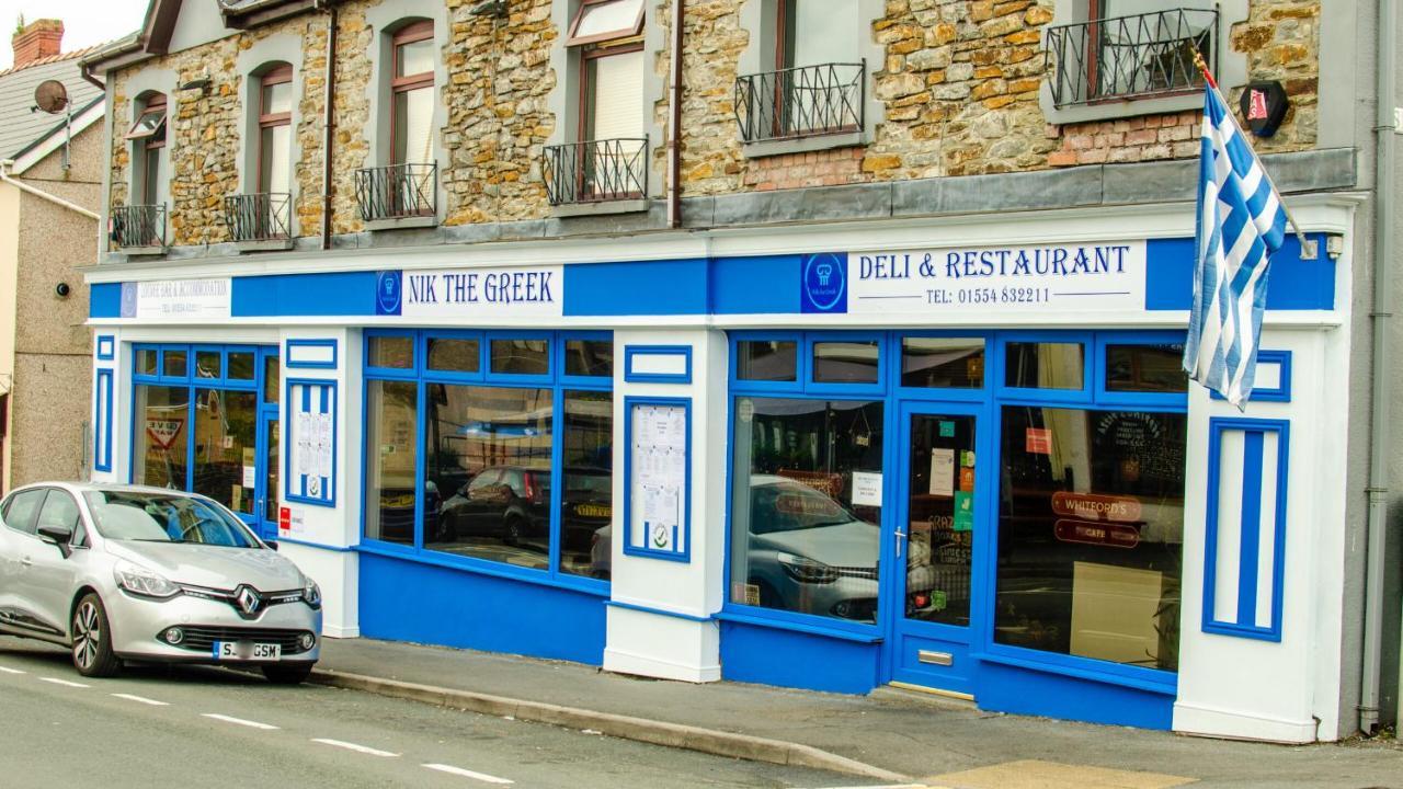 Nik The Greek Bed & Breakfast Burry Port Dış mekan fotoğraf