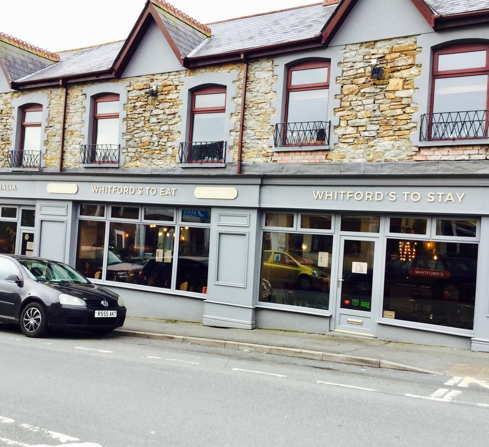 Nik The Greek Bed & Breakfast Burry Port Dış mekan fotoğraf